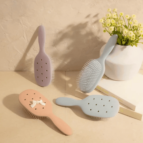 KitschPop™️ Paddle Brush in Soft Violet
